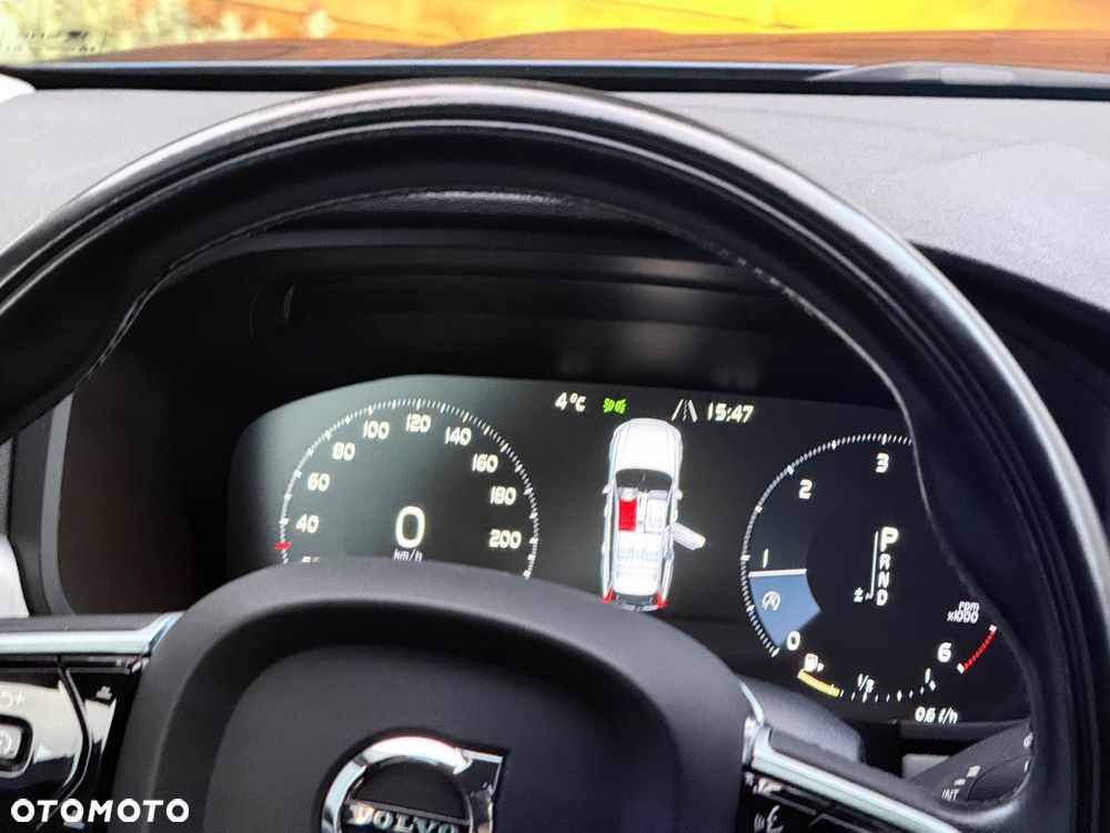 Volvo V90 D3 AWD Geartronic Momentum - 8