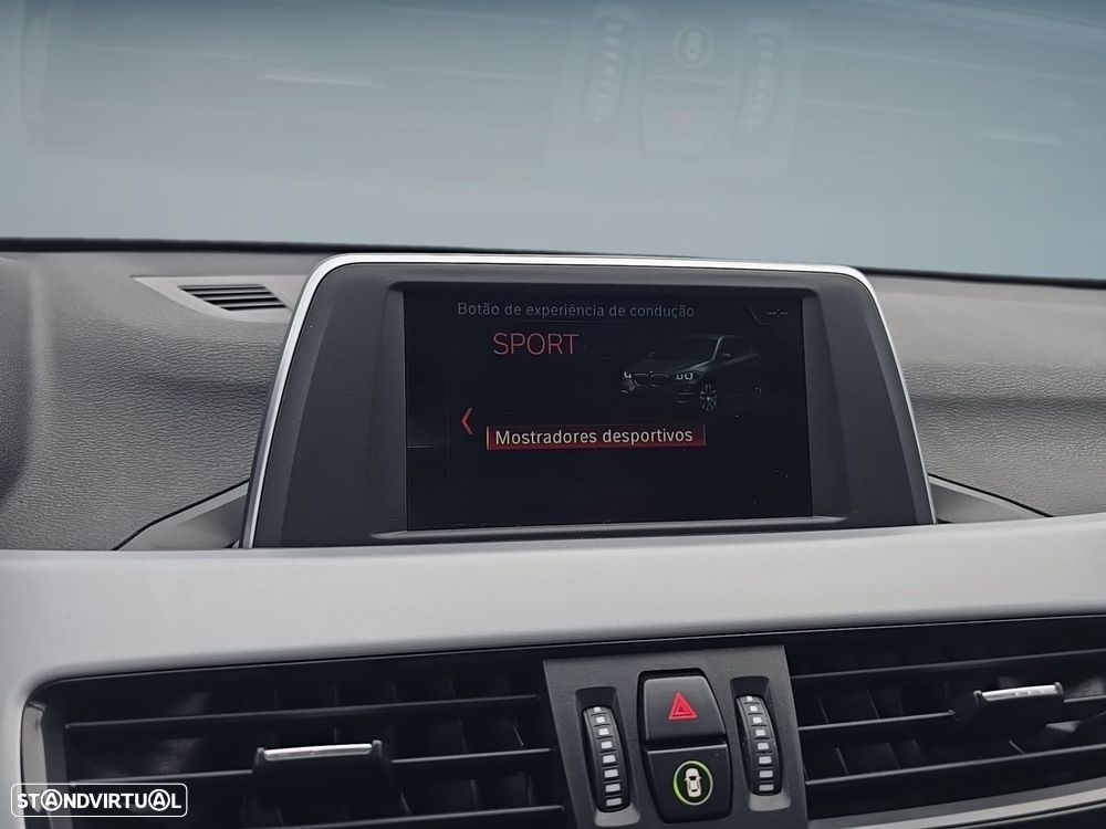 BMW X1 16 d sDrive Advantage Auto - 32