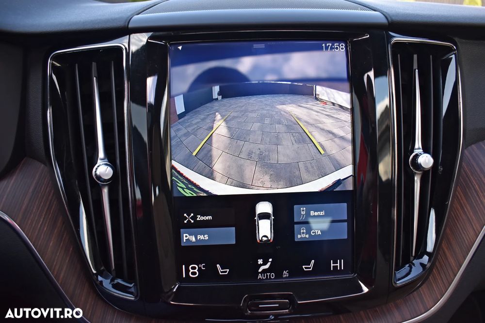 Volvo XC 60 D4 AWD Inscription - 24