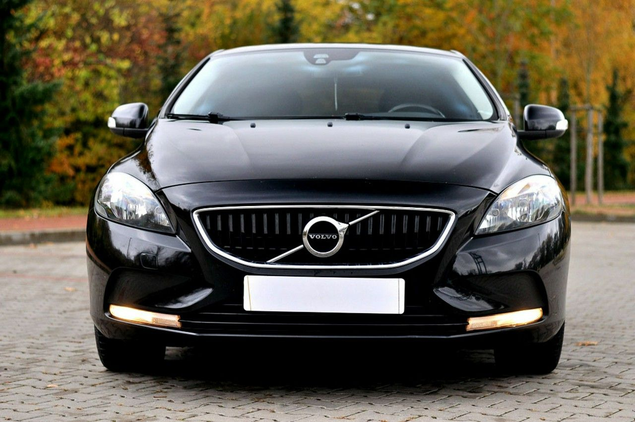 Volvo V40 - 24