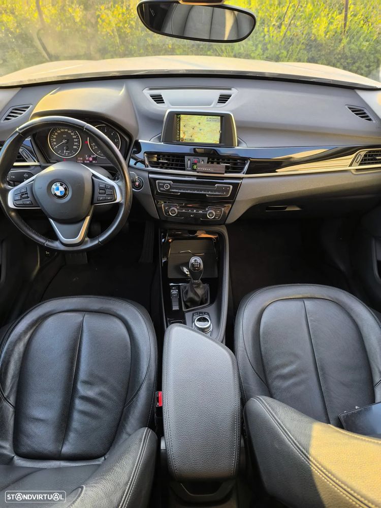BMW X1 16 d sDrive Line Sport - 8