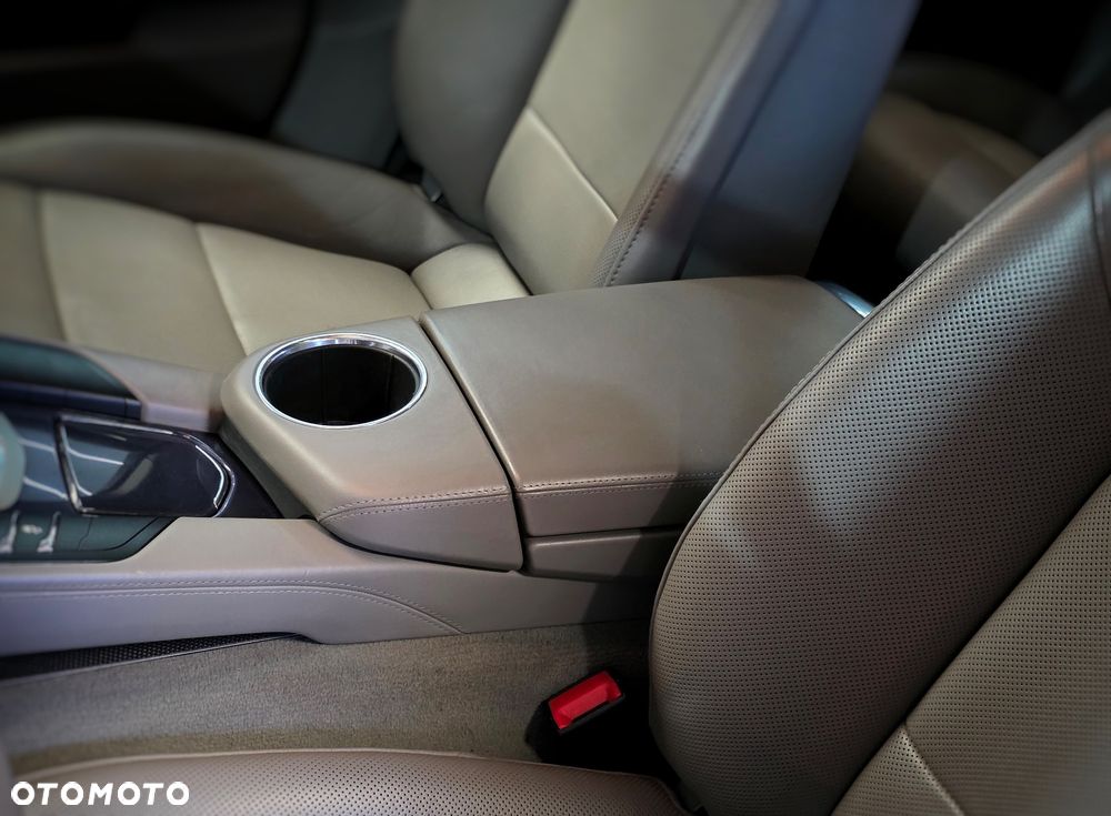 Porsche Panamera 4S PDK - 31