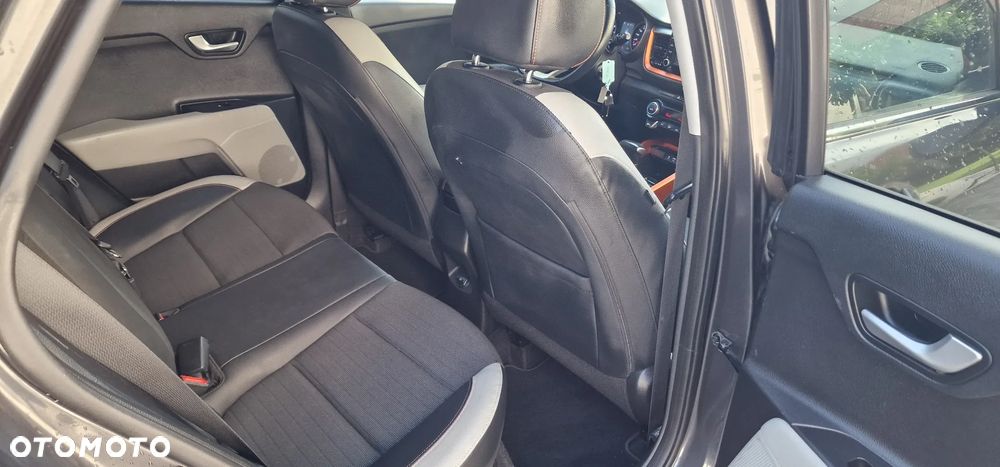 Kia Stonic 1.0 T-GDI 120 DCT OPF Edition 7 - 14