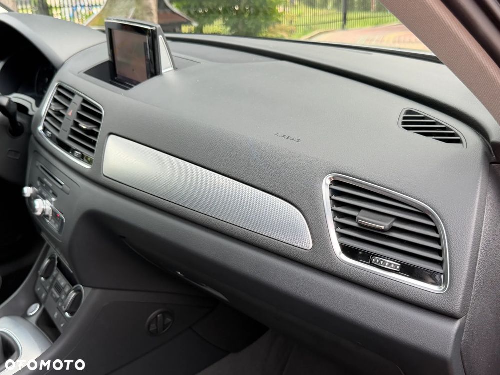 Audi Q3 2.0 TDI Design - 25