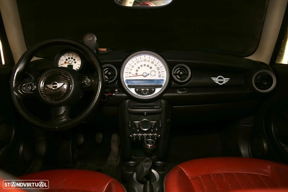 MINI 3 Portas Cooper D - 11