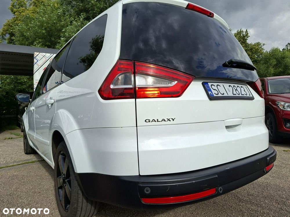 Ford Galaxy - 8