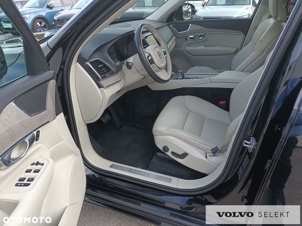 Volvo XC 90 - 16