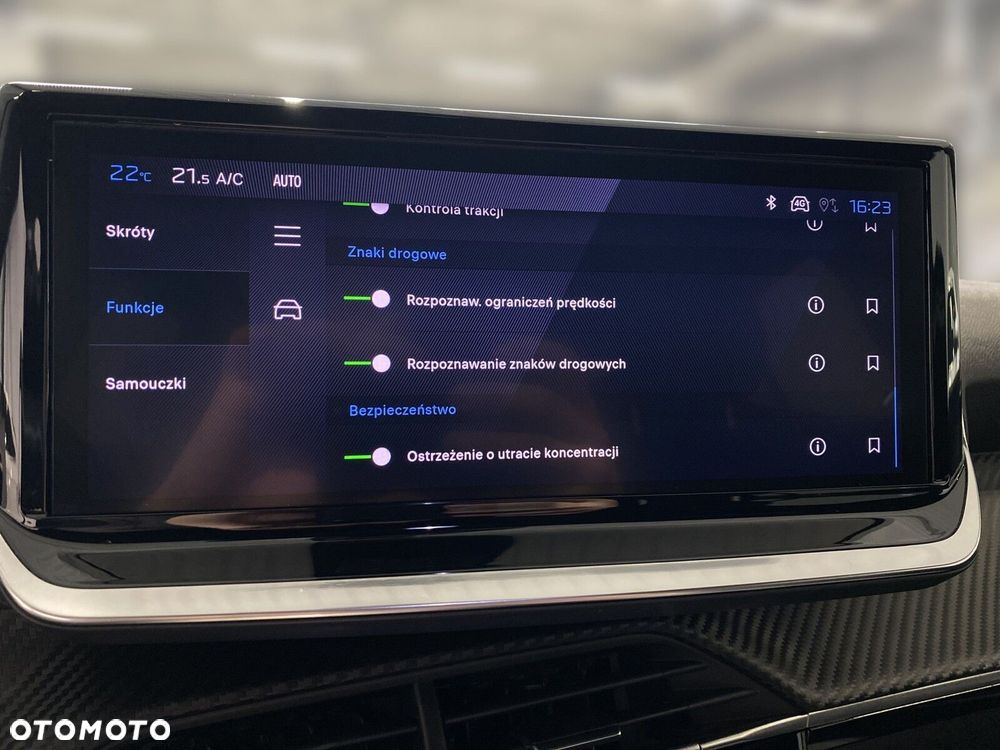 Peugeot 2008 1.2 PureTech Allure Pack S&S EAT8 - 24