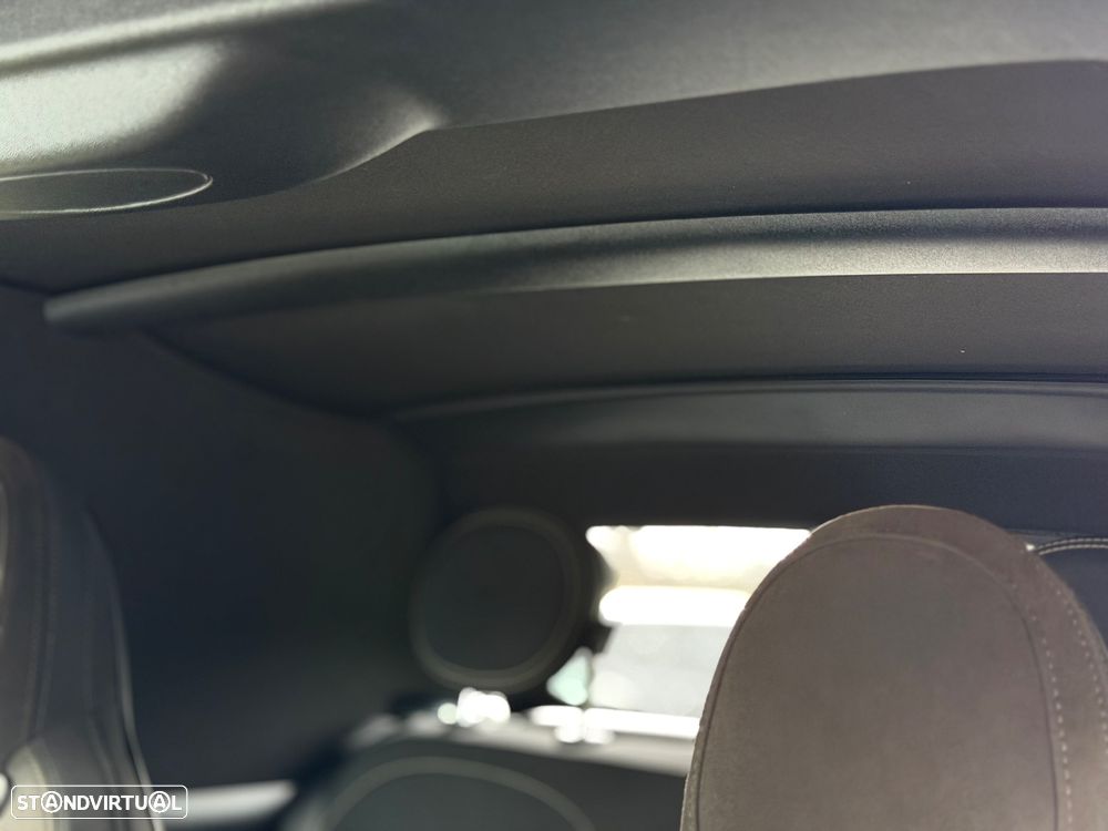 MINI Cabrio One JCW - 32