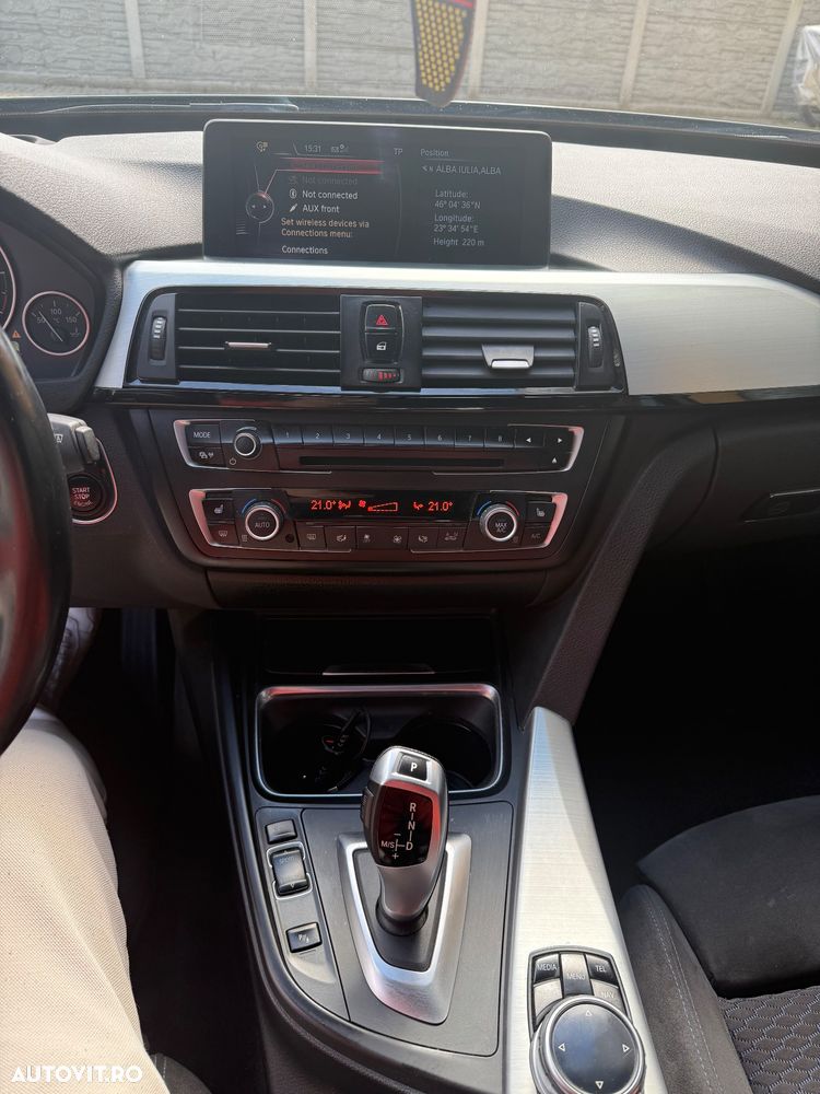 BMW Seria 3 320d xDrive DPF Aut. - 14