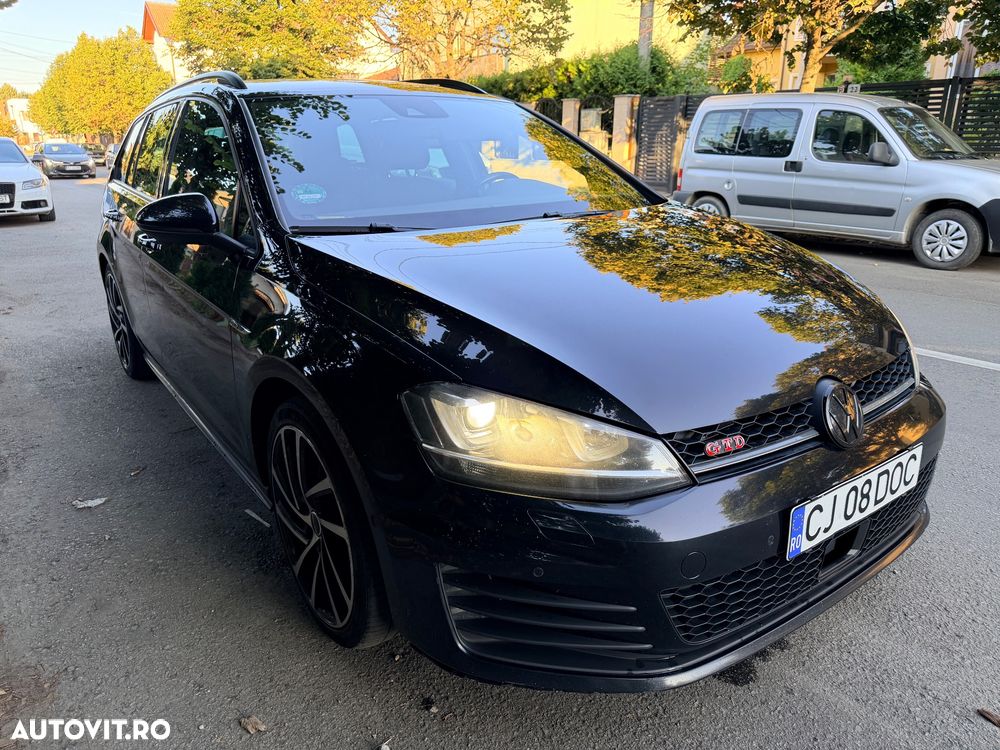 Volkswagen Golf 2.0 TDI DPF BMT DSG GTD - 3