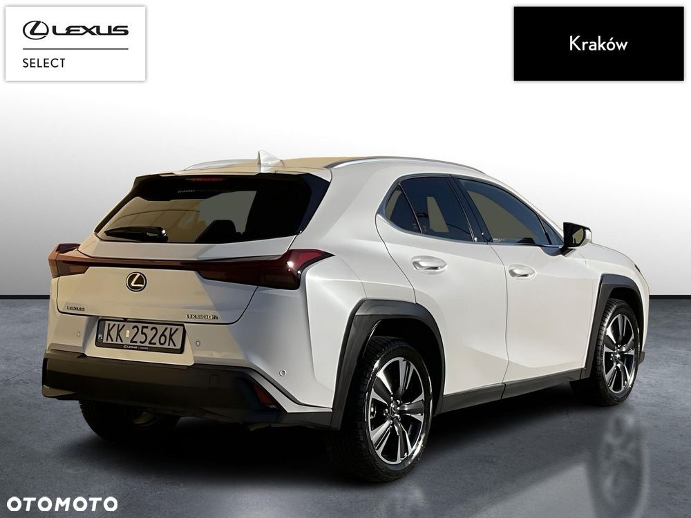 Lexus UX 300h Business - 4