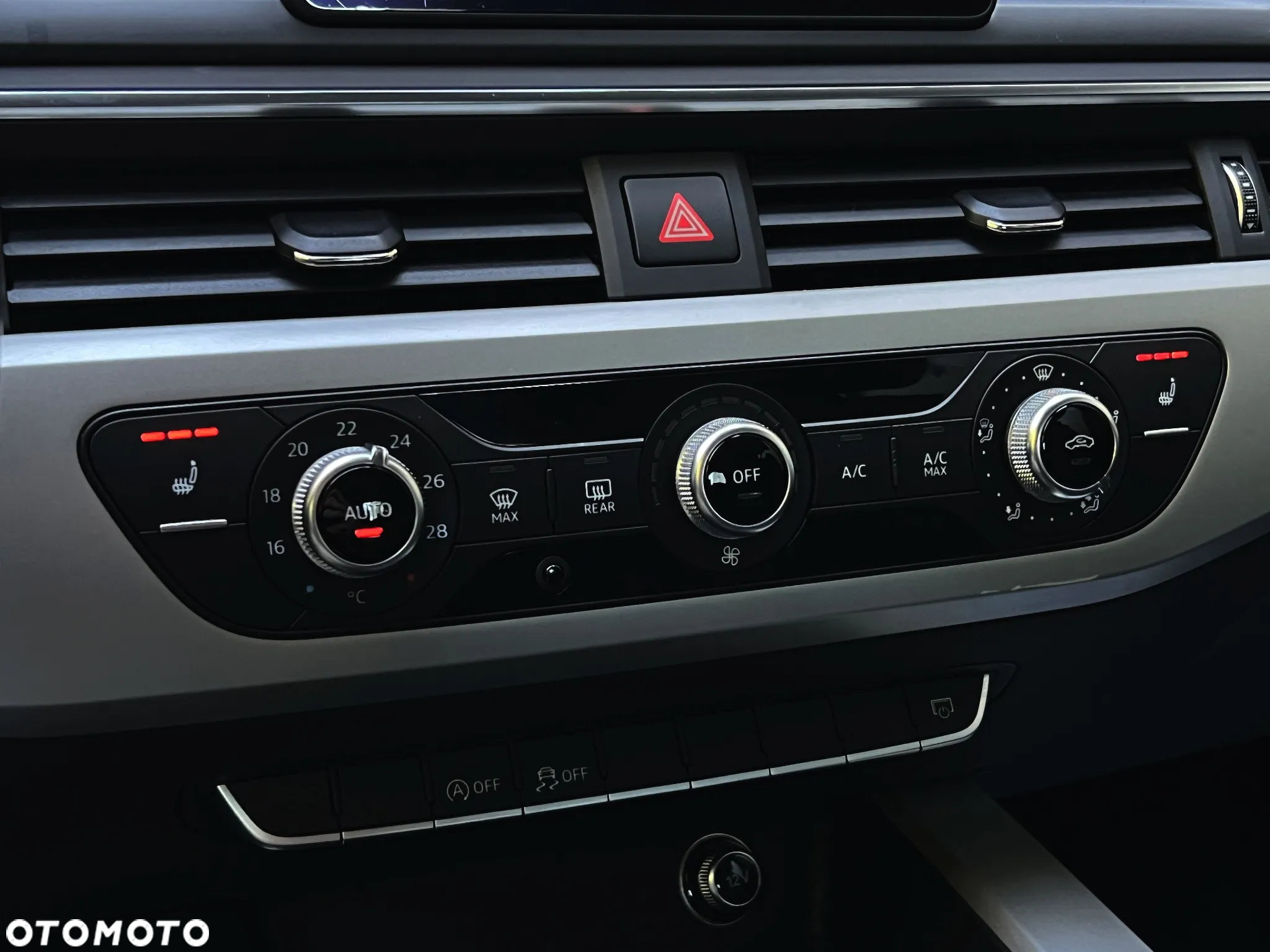Audi A4 2.0 TDI S tronic - 29