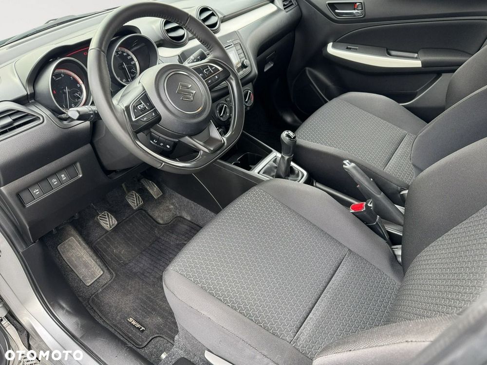 Suzuki Swift - 12