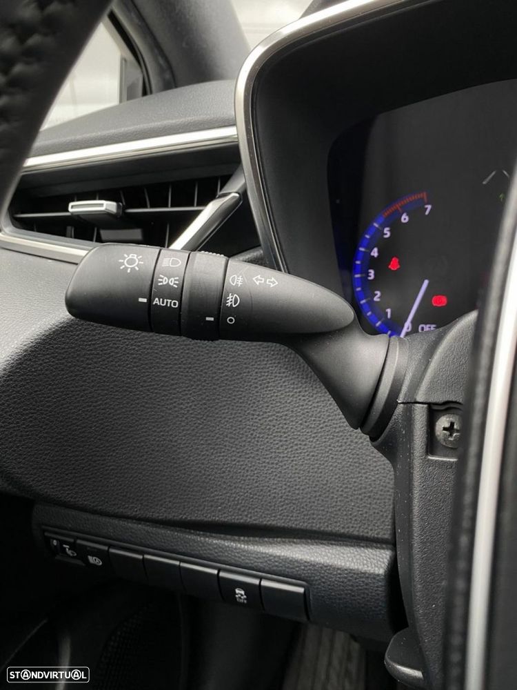 Toyota Corolla Touring Sports 1.8 Hybrid Comfort+P.Sport - 14