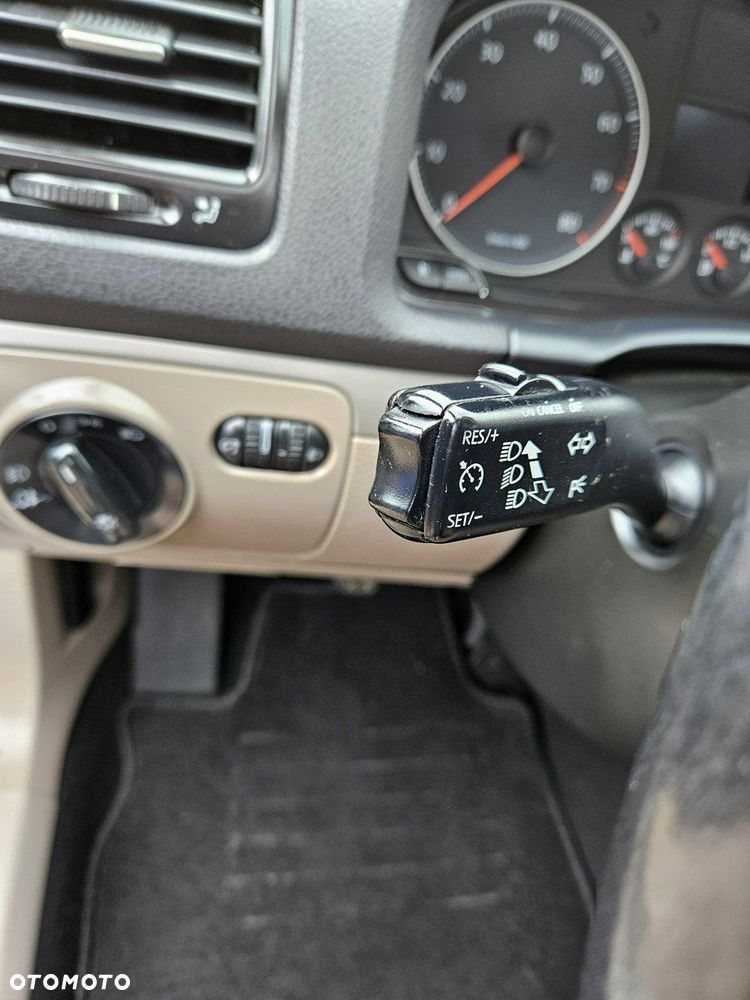 Volkswagen Golf - 15