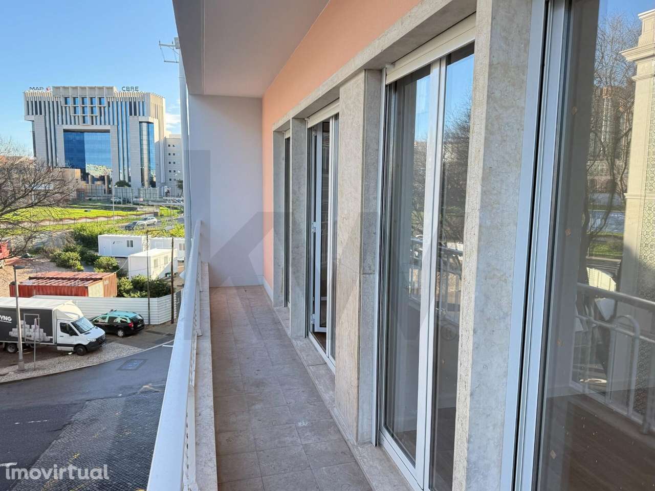 Apartamento T4 na Rua Ferreira Borges - Grande imagem: 5/30