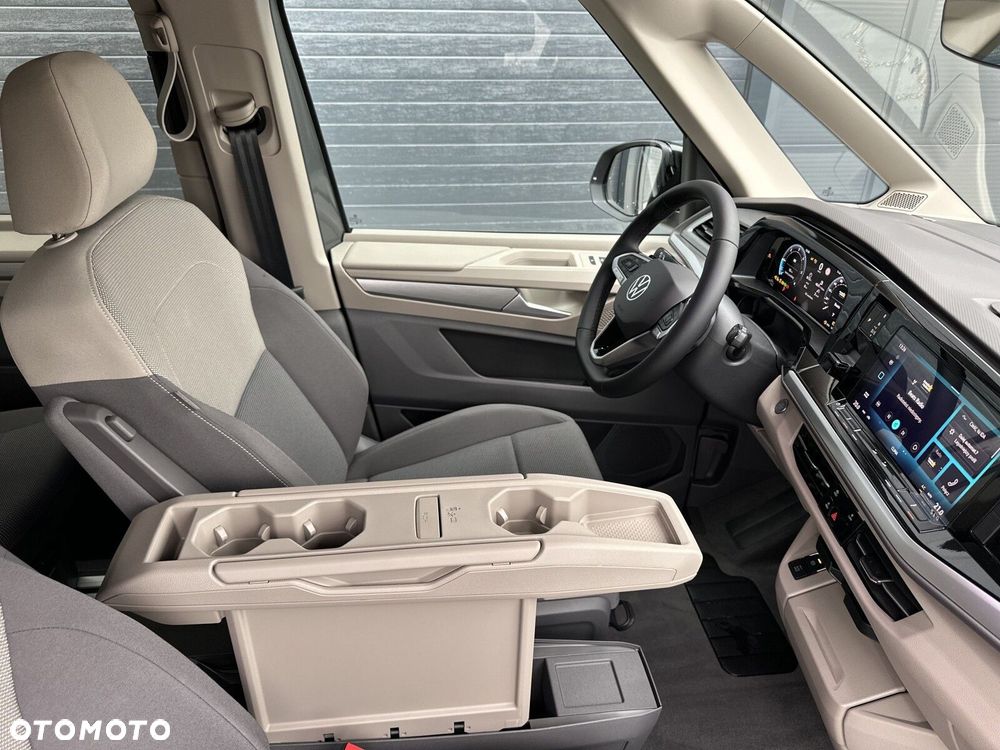 Volkswagen Multivan - 24