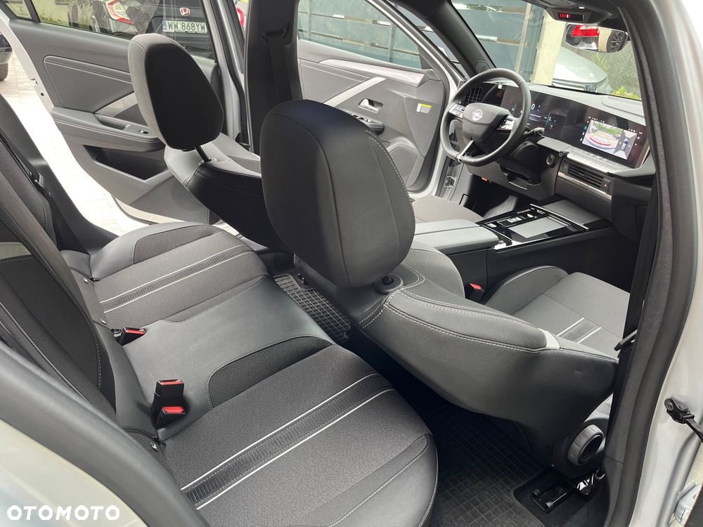 Opel Astra 1.2 T GS Line S&S - 21