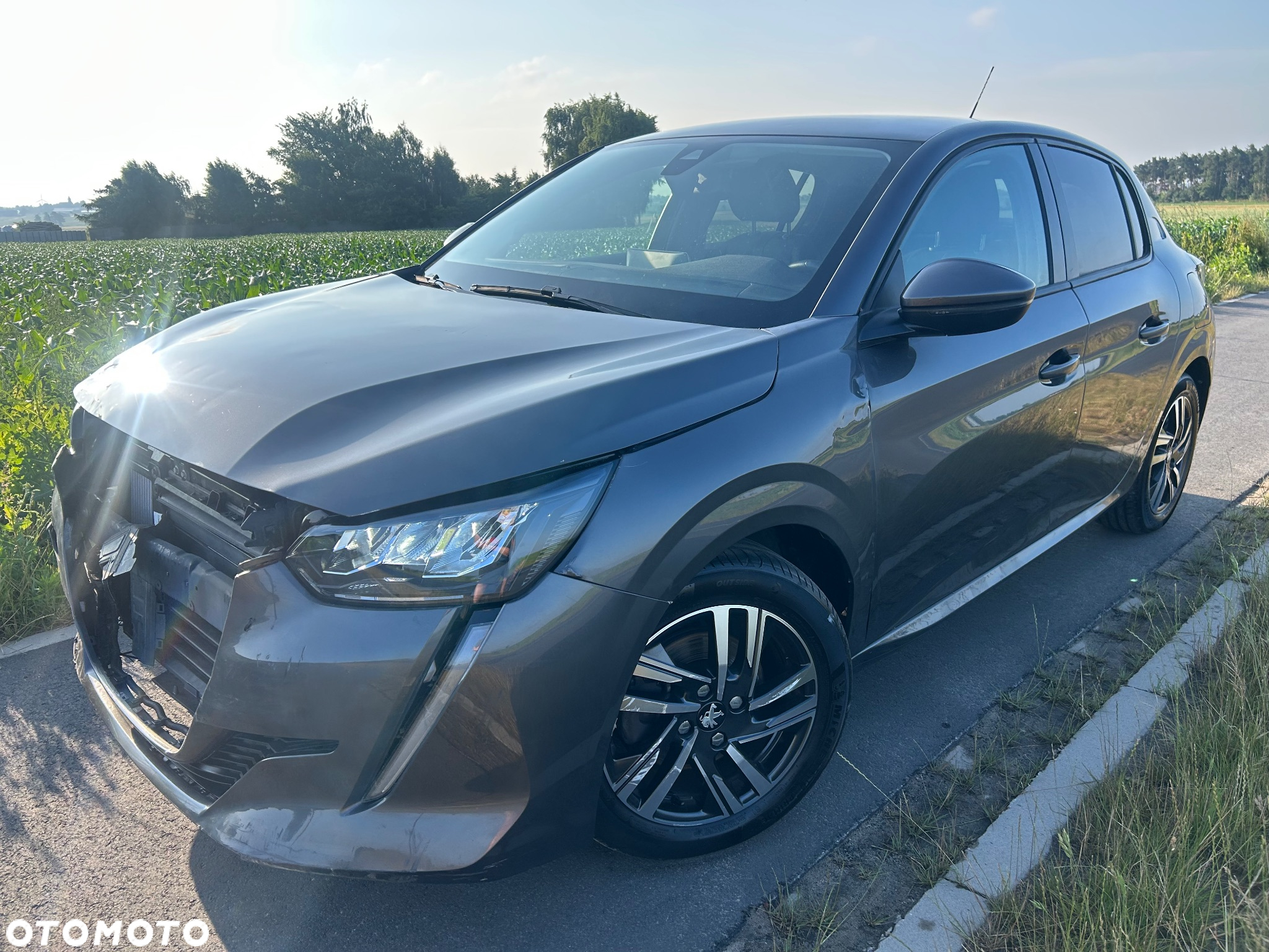 Peugeot 208 PureTech 100 Allure - 4
