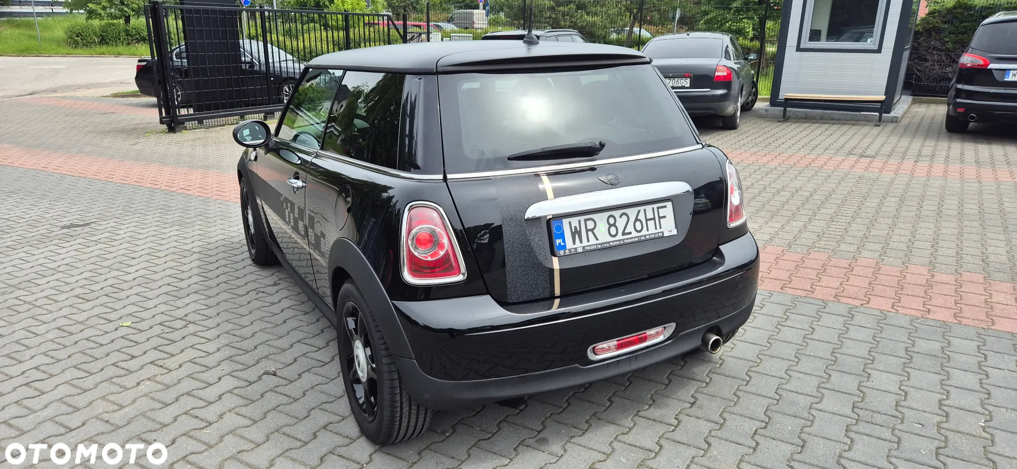 MINI Cooper Standard - 12