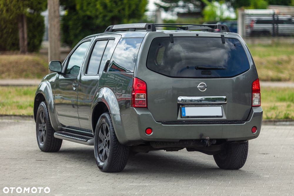 Nissan Pathfinder 2.5 D Platinum - 13