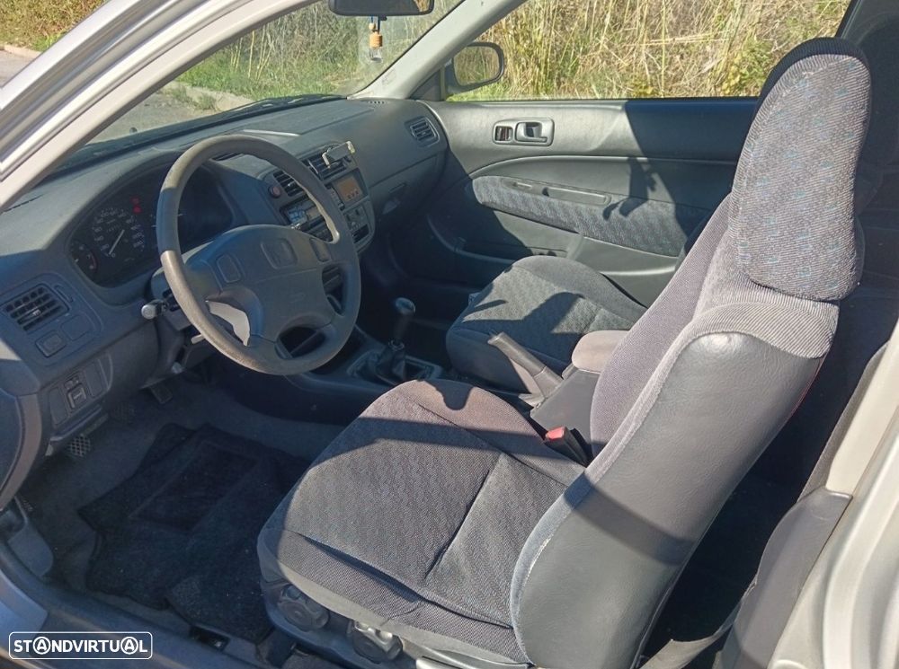 Honda Civic 1.4i S - 4