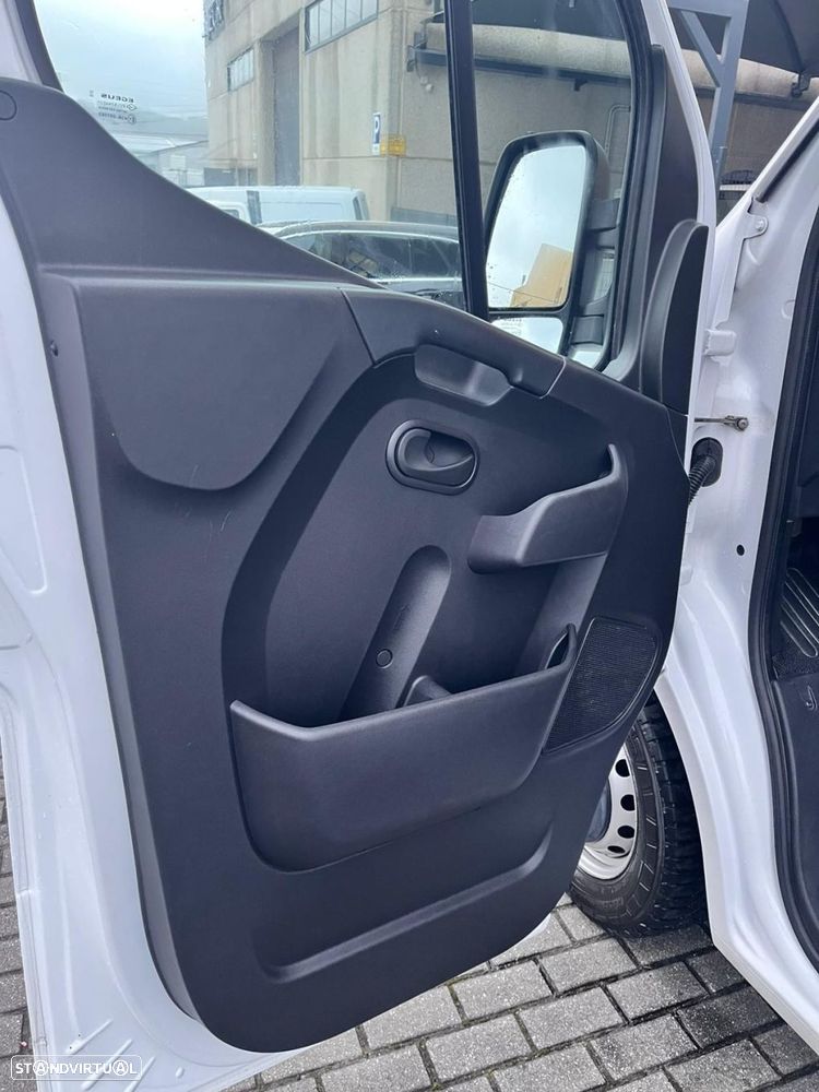 Renault Master 2.3 dCi L3H2 3.5T SS - 3