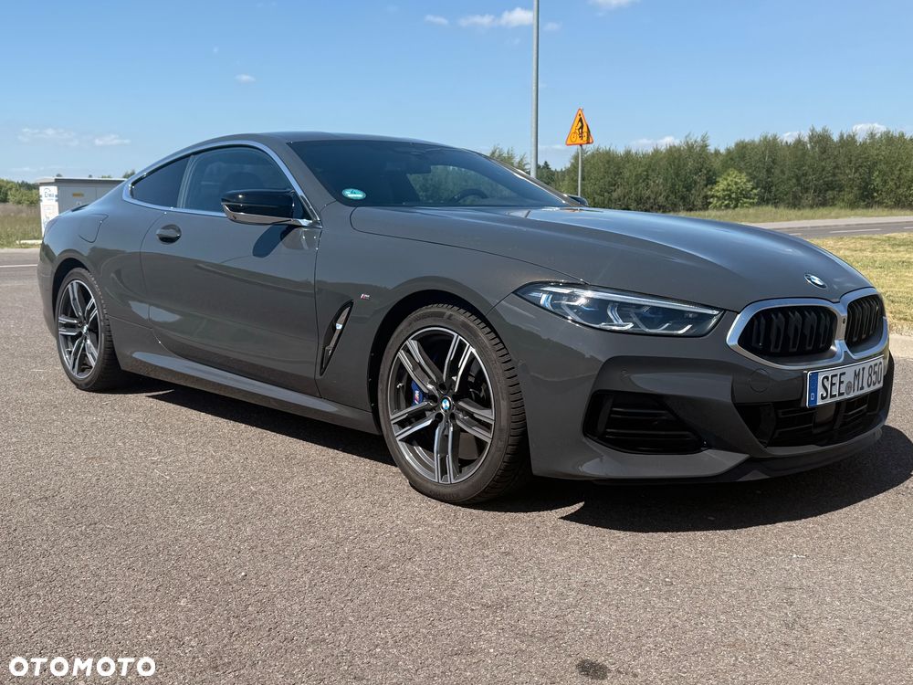 BMW Seria 8 - 22