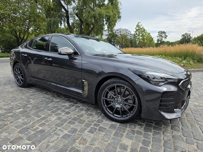Kia Stinger 2.0 T-GDI GT Line - 1