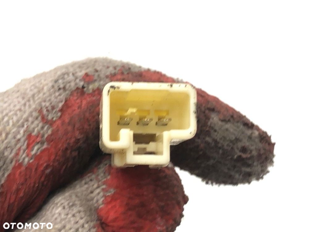 KLAMKA KLAPY TYŁ  MITSUBISHI OUTLANDER III (GG_W, GF_W, ZJ, ZL, ZK) 2010 - 2022 2.4 Hybrid 4WD - 4