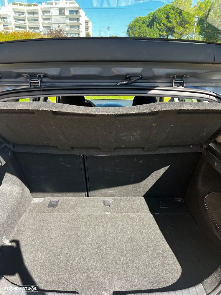 Hyundai i30 1.6 CRDI Blue Comfort CPF - 16