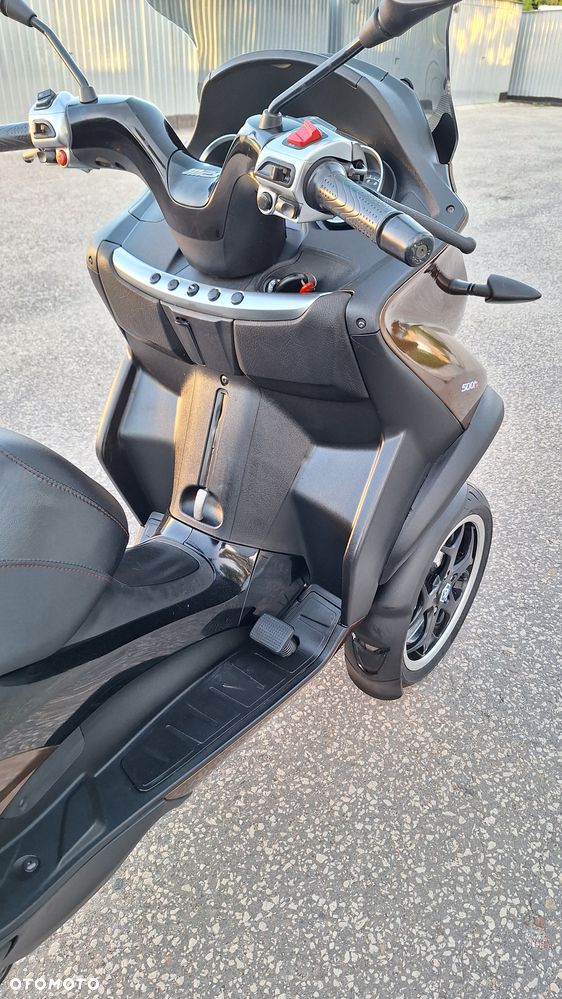 Piaggio MP-3 - 19