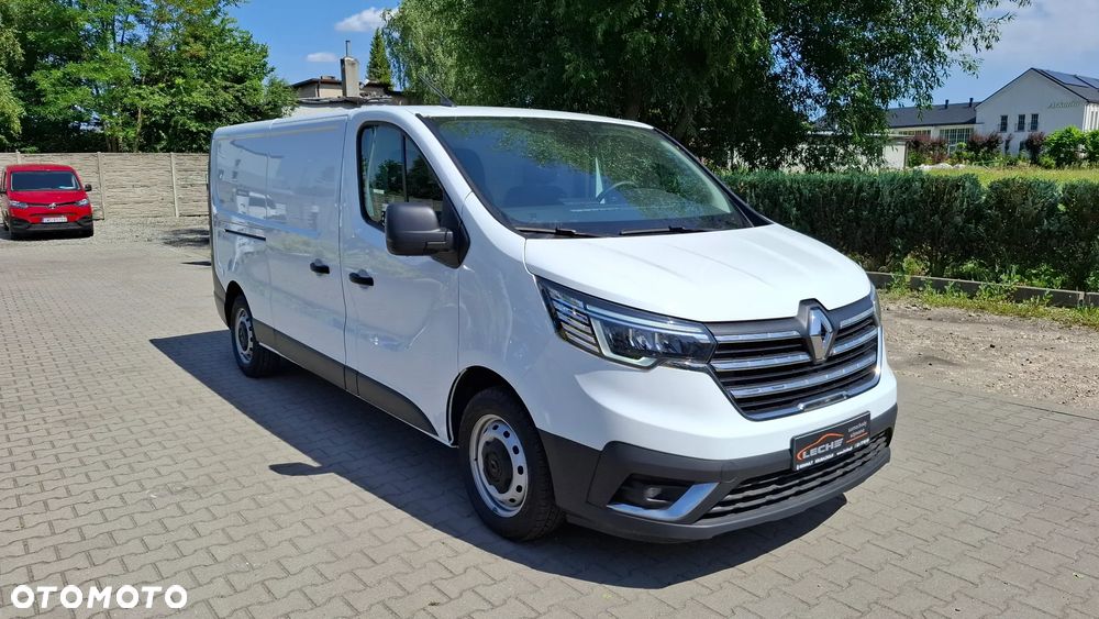 Renault TRAFIC - 2
