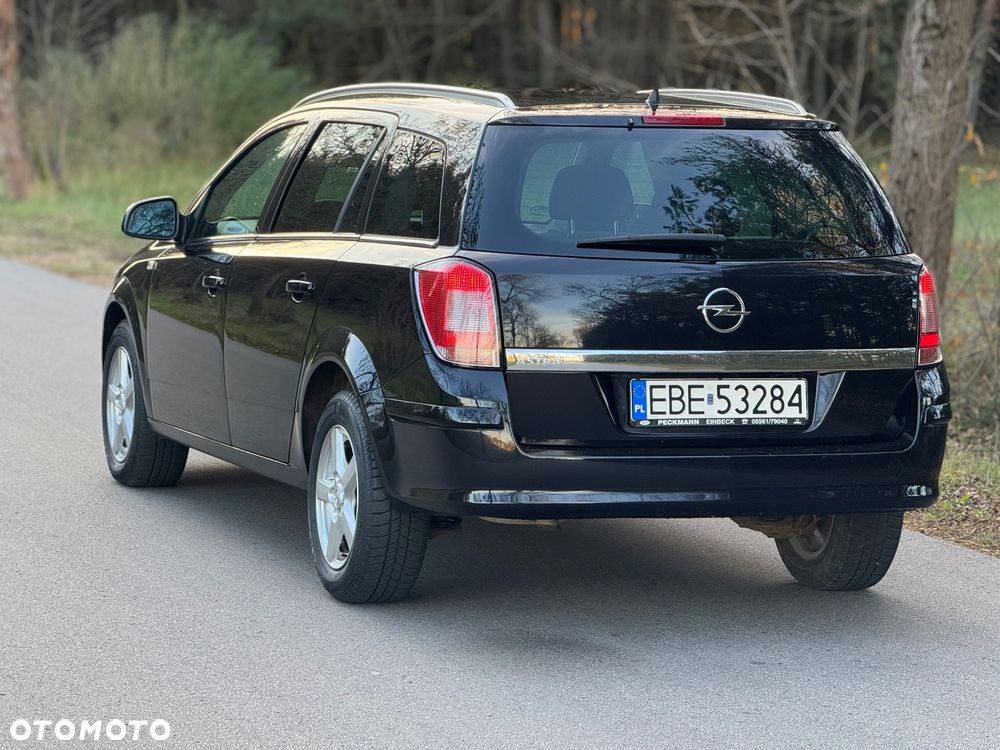 Opel Astra 1.6 Caravan Innovation - 3