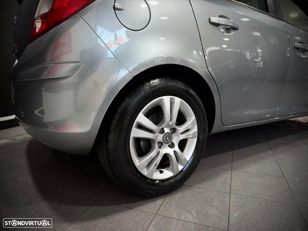 Opel Corsa 1.2 Enjoy - 22