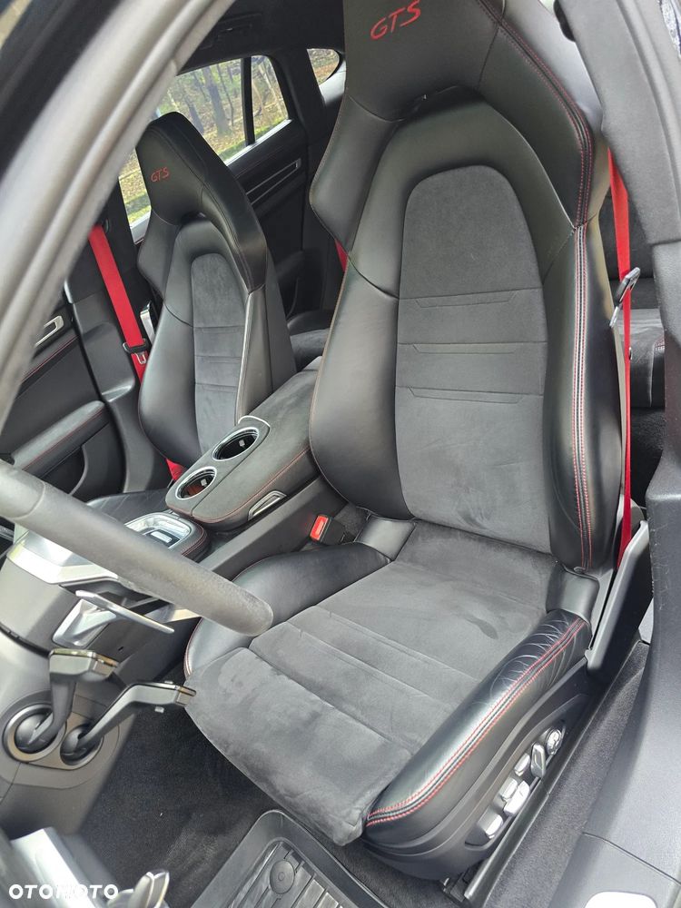 Porsche Panamera - 25
