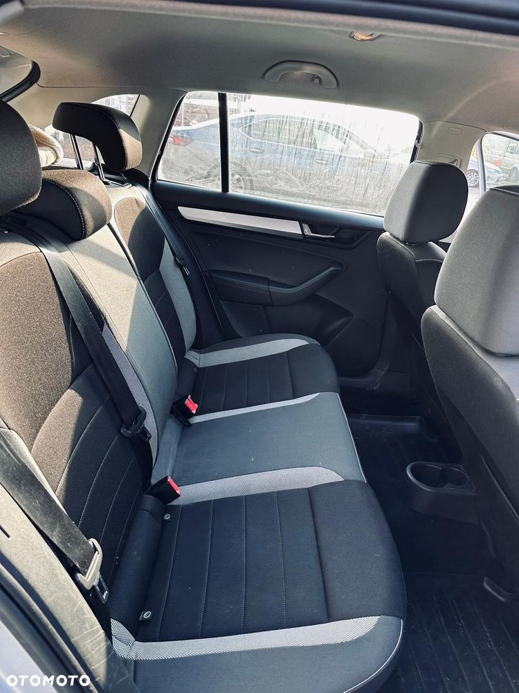 Skoda RAPID 1.6 TDI DPF Ambition - 7