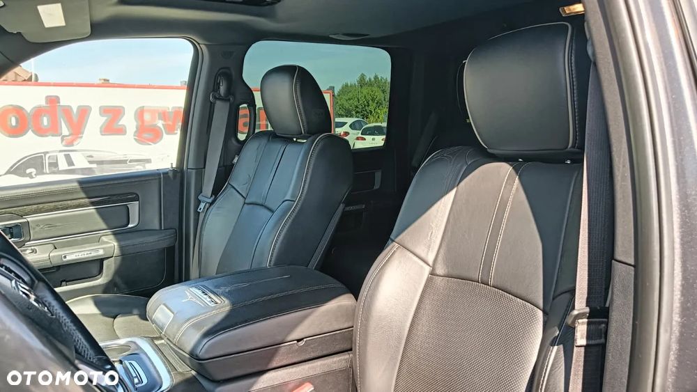 Dodge RAM 1500 5.7 4x4 - 16