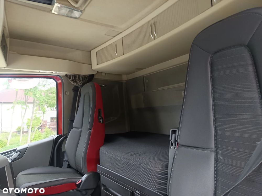 Volvo FH460 - 9