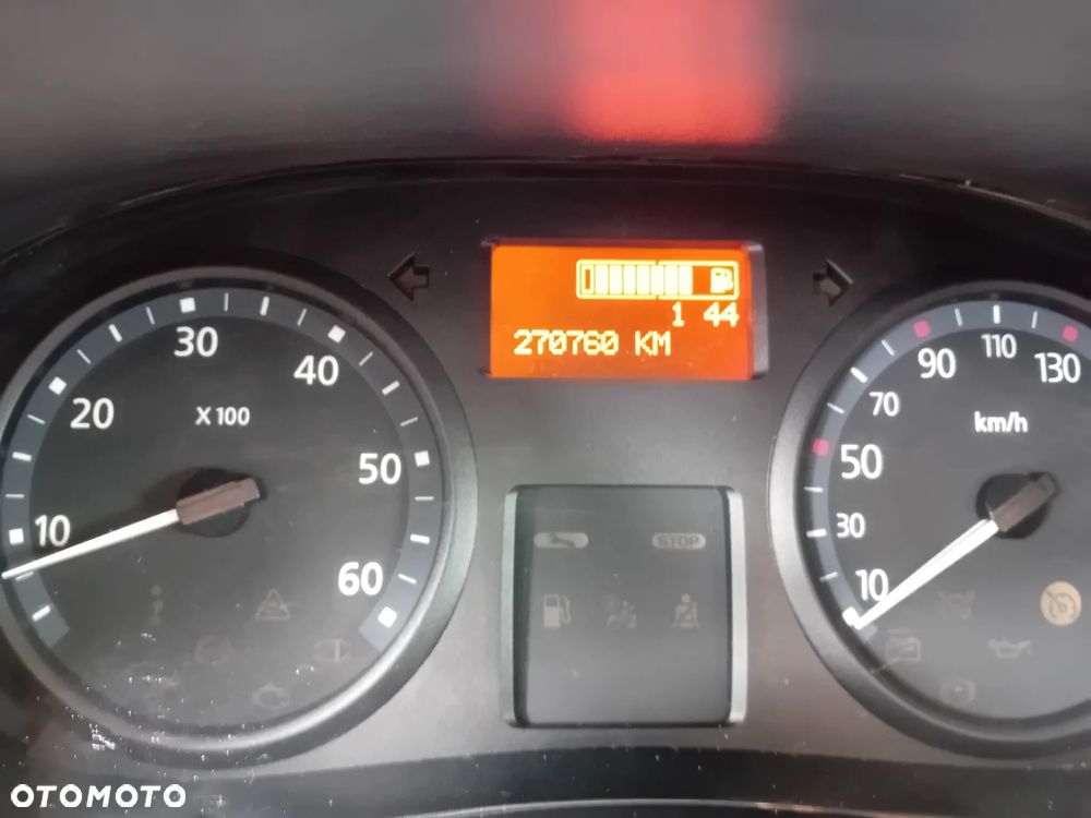 Renault Trafic - 23