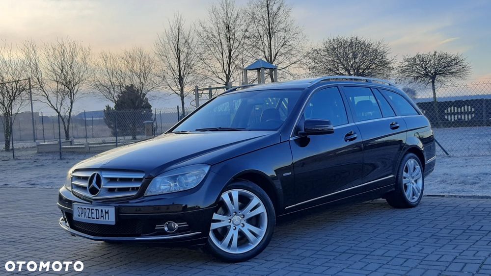 Mercedes-Benz Klasa C 180 CGI Automatik BlueEFFICIENCY Avantgarde - 3