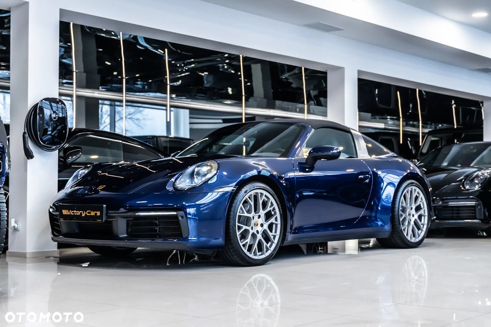 Porsche 911 Targa 4 - 10