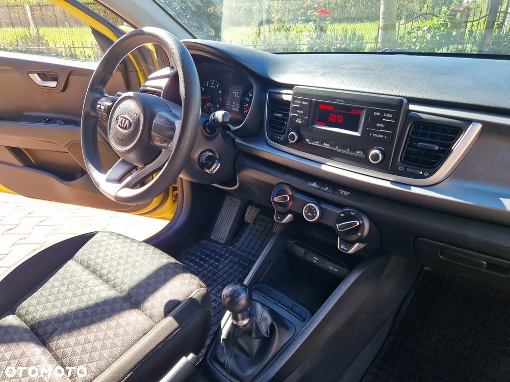 Kia Rio 1.2 L - 26