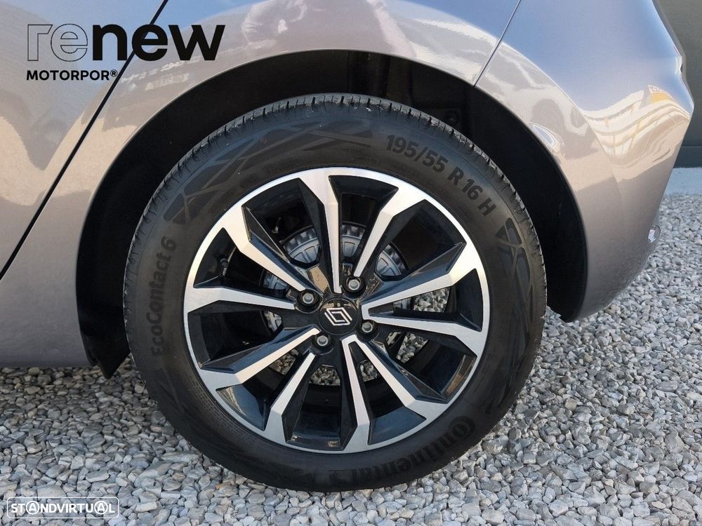 Renault Clio 1.0 TCe Techno — fotografia 8