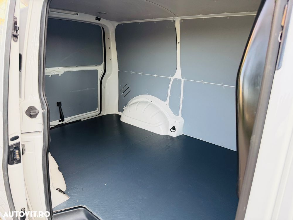 Volkswagen Transporter CD 2.0 146 kW LR 4M DSG - 19