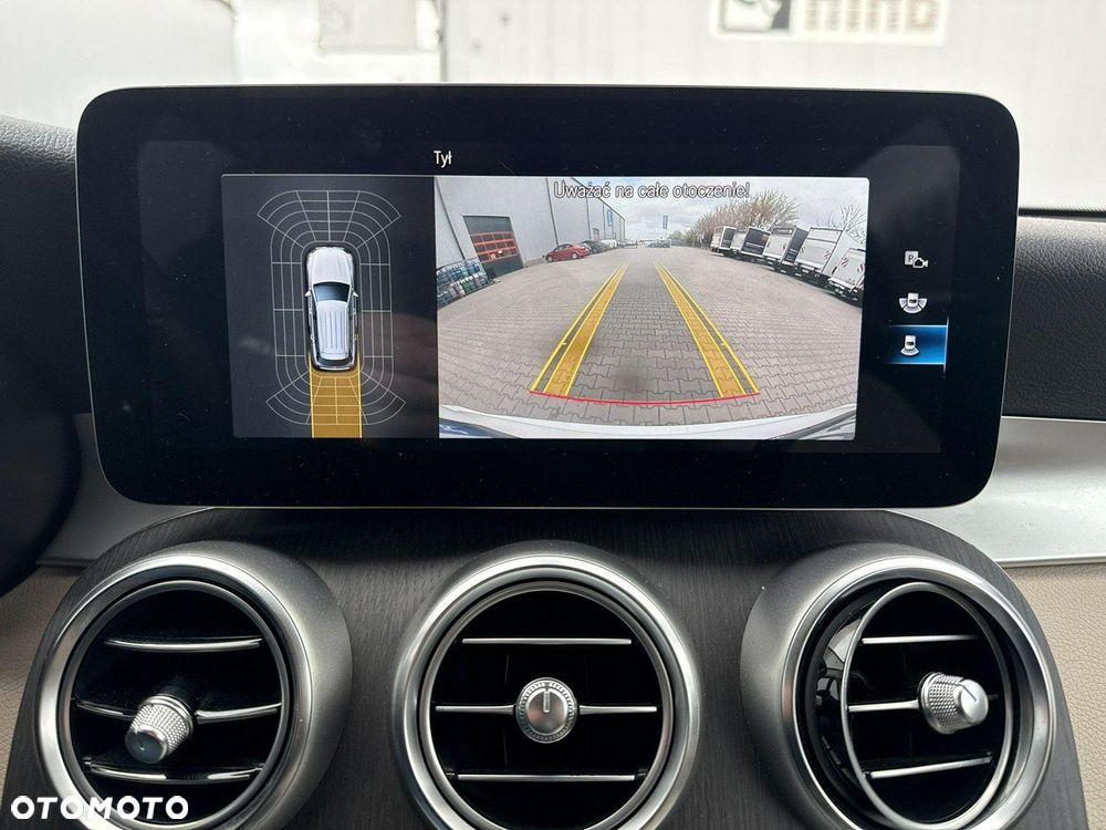 Mercedes-Benz GLC 220 d 4-Matic - 28