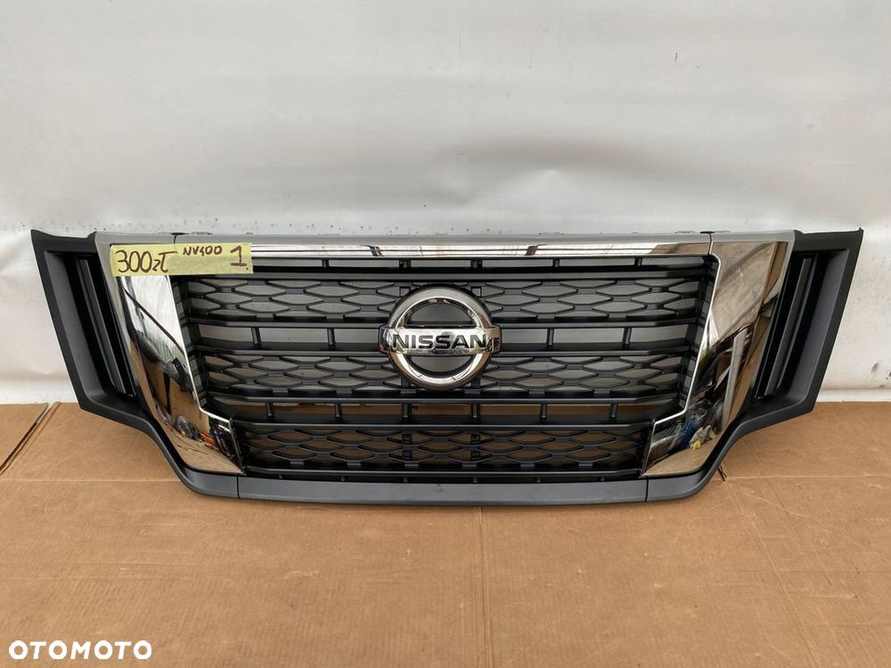 NISSAN NV 400 10- ATRAPA GRILL NA CHROM ORYGINALNA - 1
