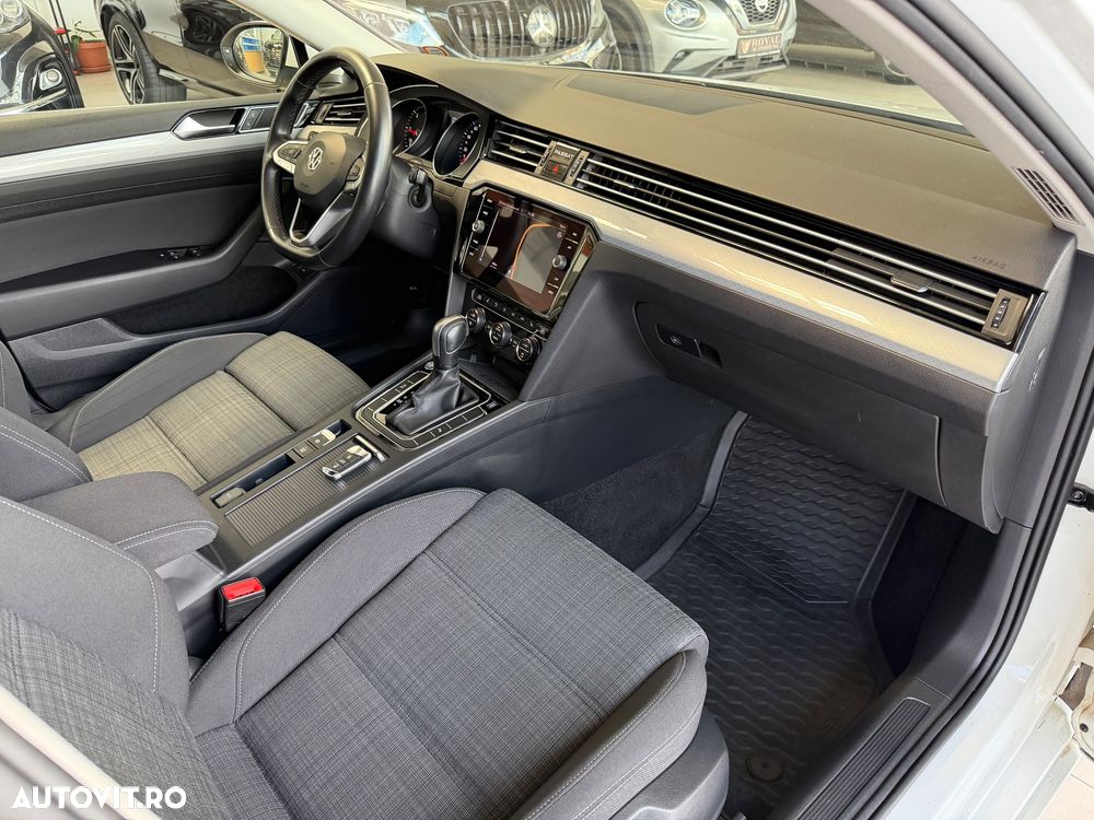 Volkswagen Passat 2.0 TDI DSG Comfortline - 8
