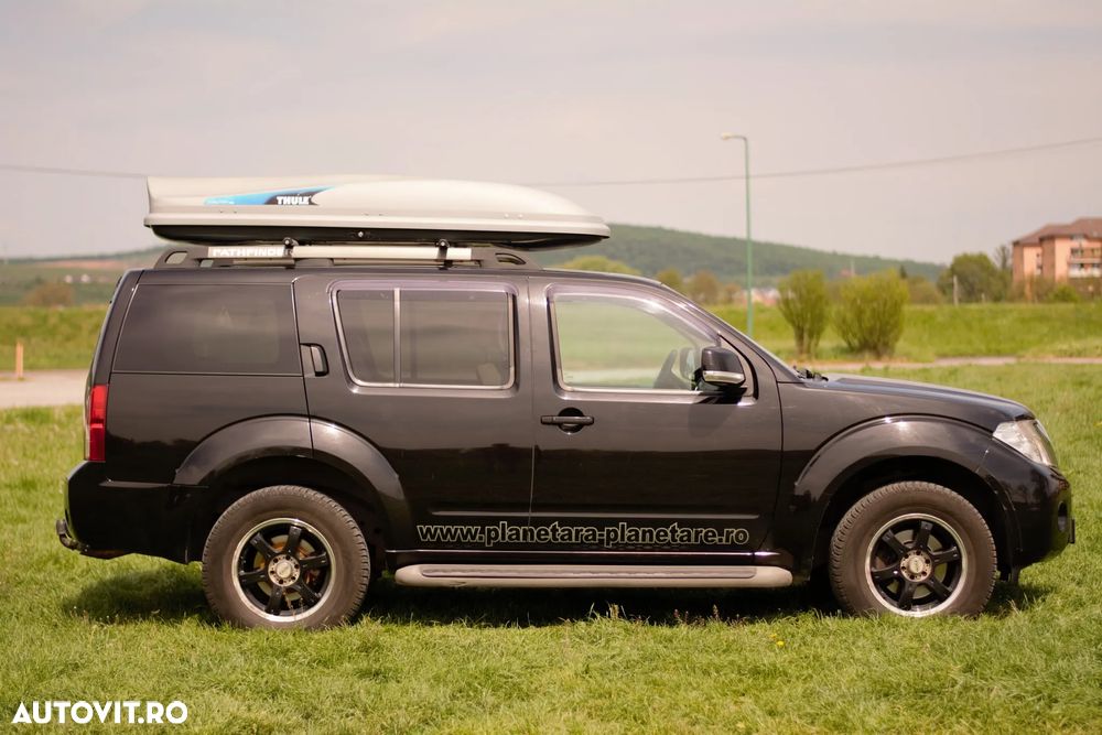 Nissan Pathfinder - 9